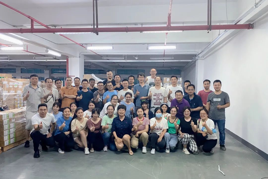 同心聚力 战高温炎暑，，HL8合乐官网智控圆满实现丽江仓搬迁工作